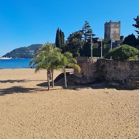 Rez De Jardin Au Calme Et Proche Mer Манделю-ла-Напул Екстериор снимка